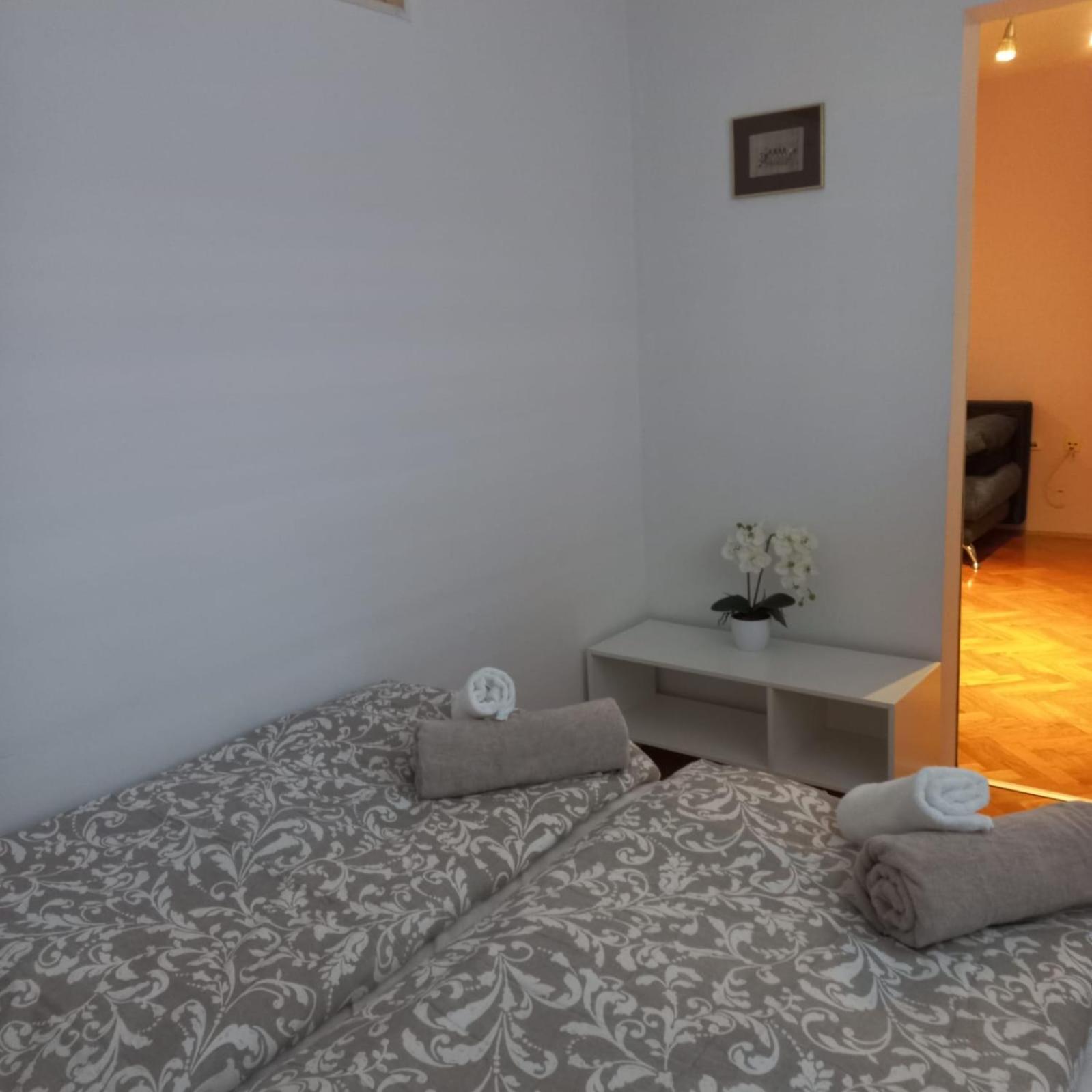 Apartment Blue Moon Любляна Экстерьер фото